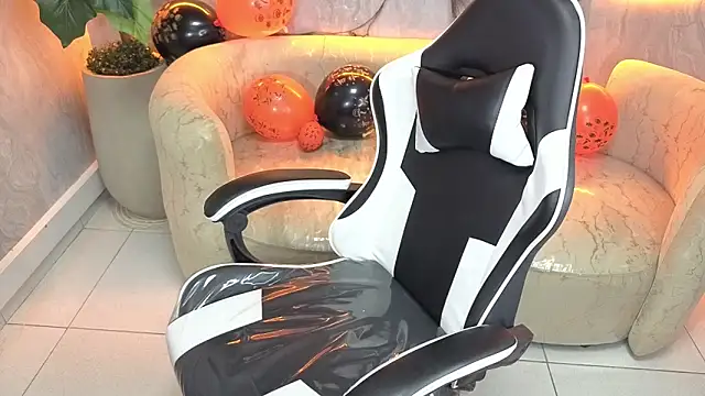 nathaly tp online show from 10/31/25, 01:01