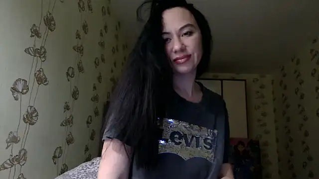 Snapshot of Varivela chatting on 04/07/26, 08:20 Varivela online show from 04/07/26, 08:20