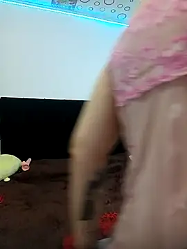 Snapshot of Yin_yang_hot chatting on 11/04/25, 10:20 Yin yang hot online show from 11/04/25, 10:20