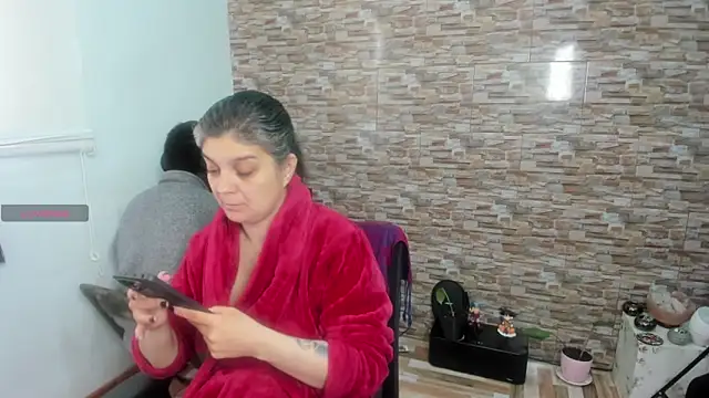 Snapshot of Yin_yang_hot chatting on 11/20/25, 03:12 Yin yang hot online show from 11/20/25, 03:12