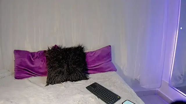 Snapshot of Olivia_Morrys chatting on 02/13/26, 08:05 Olivia Morrys online show from 02/13/26, 08:05