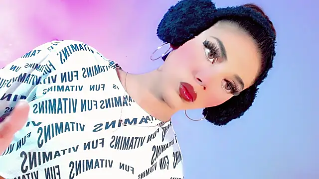 Snapshot of latina_dollsex chatting on 10/21/25, 07:53 latina dollsex online show from 10/21/25, 07:53