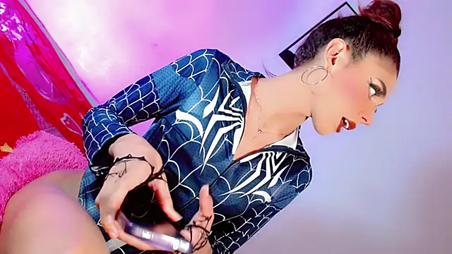 Snapshot of latina_dollsex chatting on 10/25/25, 06:10 latina dollsex online show from 10/25/25, 06:10