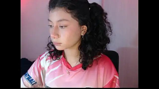 Ivonnybonn online show from 11/04/25, 06:12