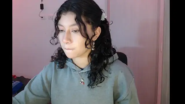 Ivonnybonn online show from 11/30/25, 01:42