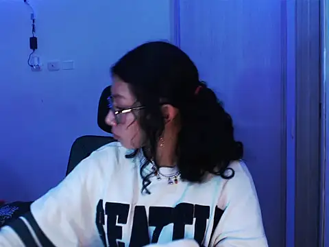 Ivonnybonn online show from 01/08/26, 10:23