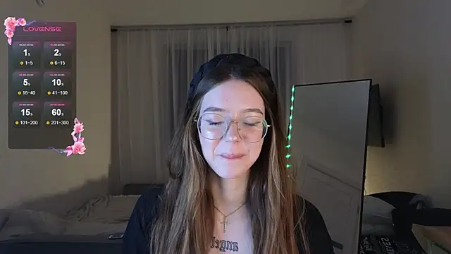 Snapshot of Tofumuchh chatting on 10/31/25, 06:25 Tofumuchh online show from 10/31/25, 06:25