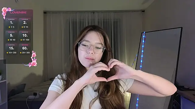 Snapshot of Tofumuchh chatting on 11/06/25, 04:46 Tofumuchh online show from 11/06/25, 04:46