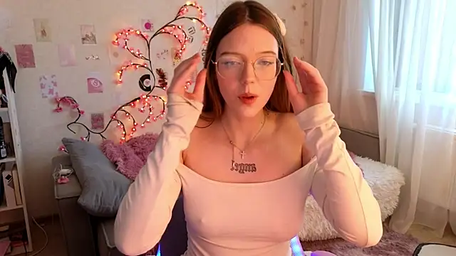 Snapshot of Tofumuchh chatting on 04/04/26, 05:16 Tofumuchh online show from 04/04/26, 05:16