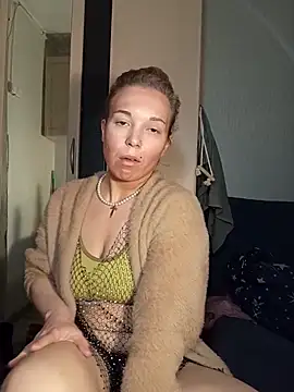 Conny Shellie online show from 03/25/26, 07:42