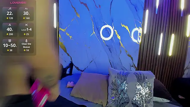 Snapshot of NoahVidall chatting on 03/06/26, 05:37 NoahVidall online show from 03/06/26, 05:37