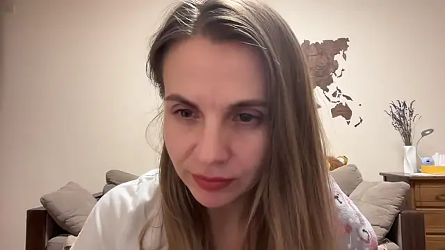 AnnieLove7722 online show from 10/21/25, 09:37