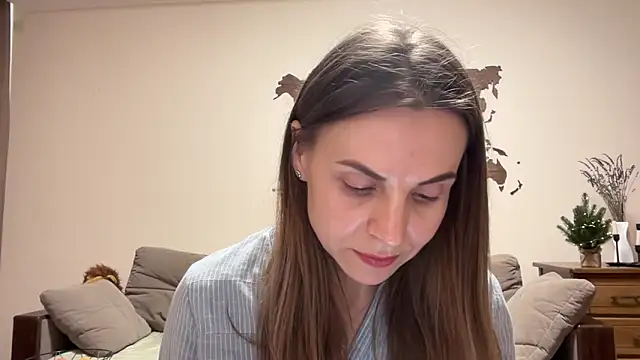 AnnieLove7722 online show from 12/17/25, 12:00