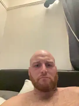 Snapshot of Thebald-topher chatting on 10/28/25, 10:23 Thebald-topher online show from 10/28/25, 10:23