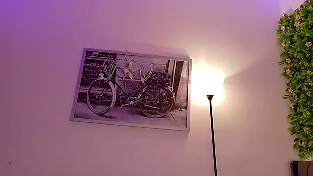 Lizzy dark online show from 10/04/25, 08:12