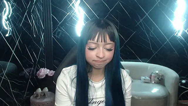 Snapshot of _ceeleste_cute_ chatting on 06/30/26, 01:34 ceeleste cute online show from 06/30/26, 01:34