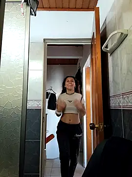 Snapshot of _TOMOE chatting on 10/26/25, 09:21  TOMOE online show from 10/26/25, 09:21