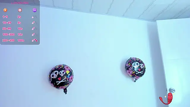 XaanderGrey online show from 10/21/25, 06:52