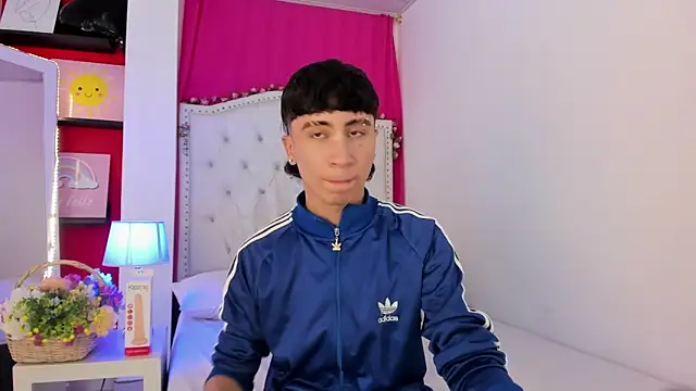 XaanderGrey online show from 12/02/25, 08:26