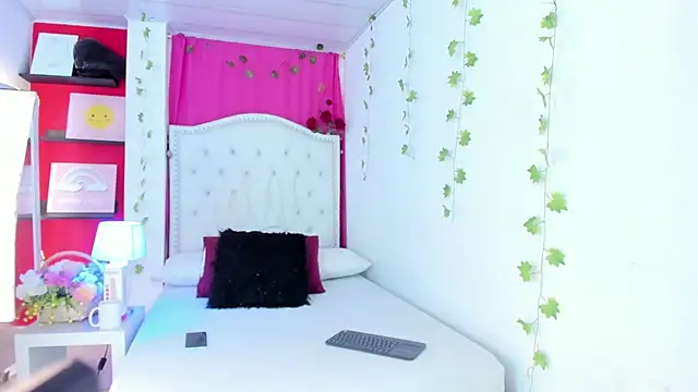 XaanderGrey online show from 12/17/25, 07:31