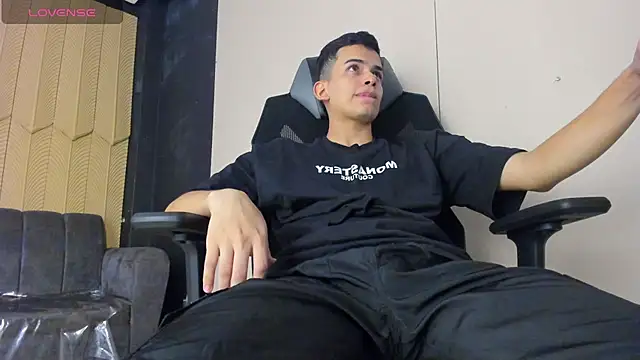 JuanSixx online show from 12/14/25, 08:57