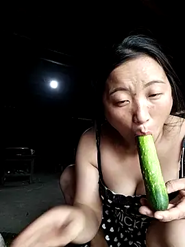 zhen-zo online show from 10/23/25, 03:39