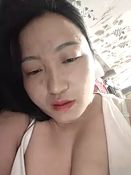 Snapshot of zhen-zo chatting on 04/28/26, 05:07 zhen-zo online show from 04/28/26, 05:07