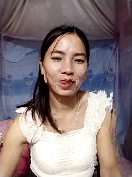 Snapshot of lmc-zz chatting on 04/19/26, 01:43 lmc-zz online show from 04/19/26, 01:43
