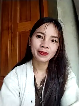 Snapshot of lmc-zz chatting on 04/25/26, 12:57 lmc-zz online show from 04/25/26, 12:57