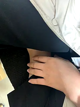 Lydia-a online show from 11/10/25, 03:16