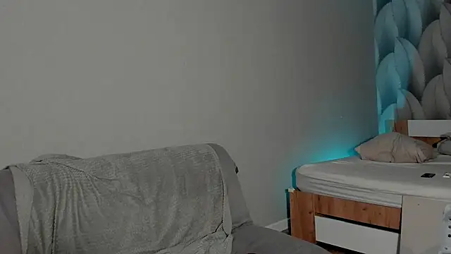 sweet smith8 online show from 10/15/25, 02:28