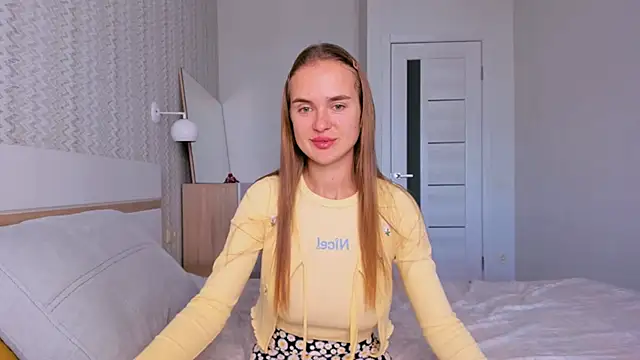 LilMary  online show from 10/14/25, 06:03