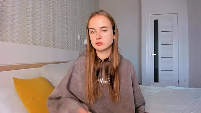 LilMary  online show from 10/22/25, 06:02