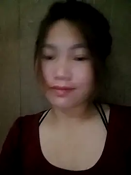 Snapshot of min-xinh chatting on 10/03/25, 04:48 min-xinh online show from 10/03/25, 04:48