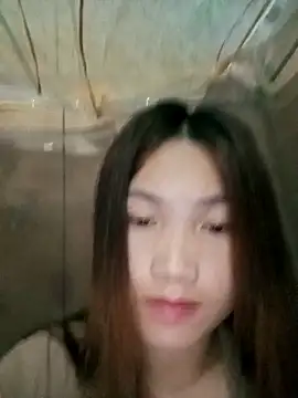 Snapshot of min-xinh chatting on 10/08/25, 01:20 min-xinh online show from 10/08/25, 01:20