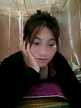 Snapshot of min-xinh chatting on 10/12/25, 06:34 min-xinh online show from 10/12/25, 06:34