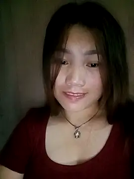 Snapshot of min-xinh chatting on 10/13/25, 05:02 min-xinh online show from 10/13/25, 05:02