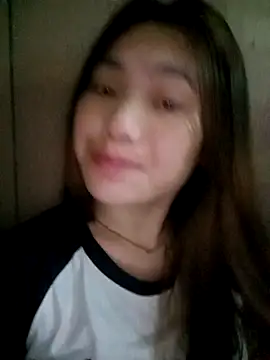 Snapshot of min-xinh chatting on 10/15/25, 08:53 min-xinh online show from 10/15/25, 08:53