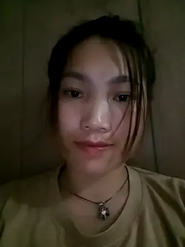 Snapshot of min-xinh chatting on 10/17/25, 02:30 min-xinh online show from 10/17/25, 02:30