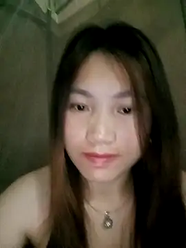 Snapshot of min-xinh chatting on 10/26/25, 08:04 min-xinh online show from 10/26/25, 08:04