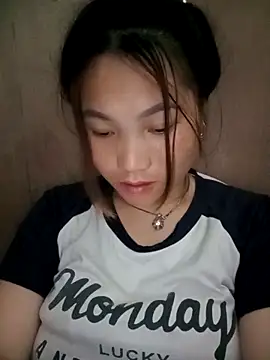 Snapshot of min-xinh chatting on 11/09/25, 09:18 min-xinh online show from 11/09/25, 09:18