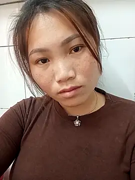 Snapshot of min-xinh chatting on 11/25/25, 08:58 min-xinh online show from 11/25/25, 08:58