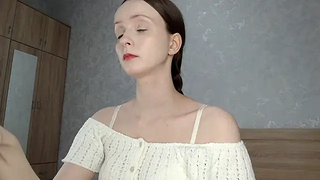 Yourplayfulspark online show from 10/25/25, 06:13