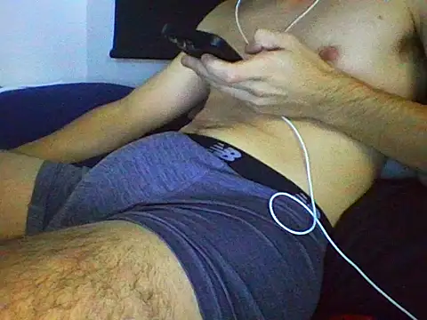 AlbertoRuiz086 online show from 10/16/25, 06:14