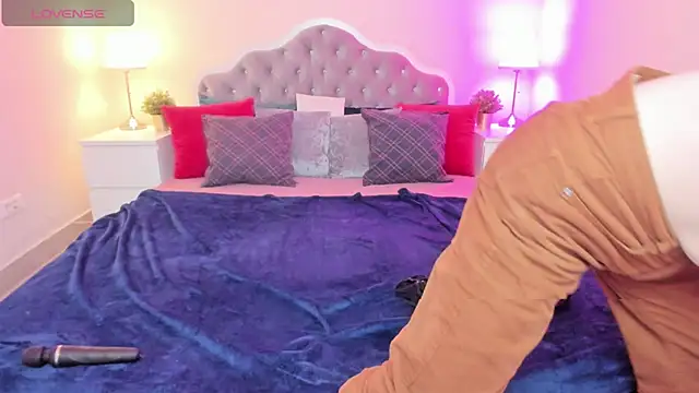 CamillaDreamer online show from 11/02/25, 04:53