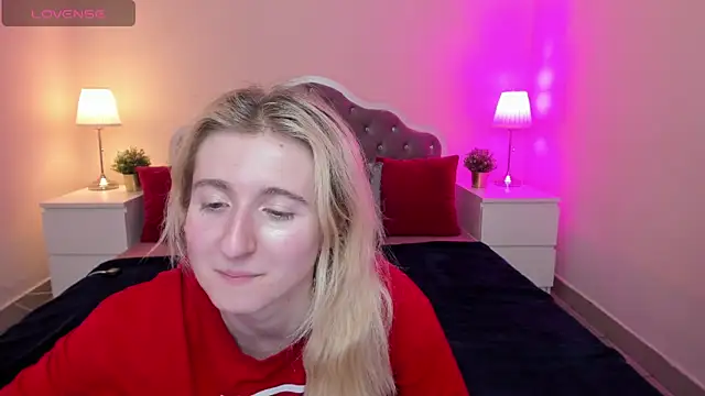 CamillaDreamer online show from 11/03/25, 04:41