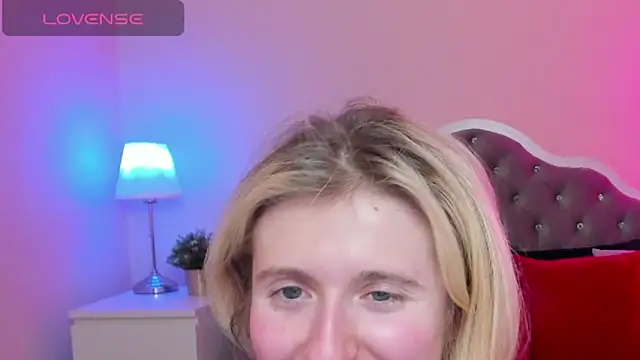 CamillaDreamer online show from 11/29/25, 07:17