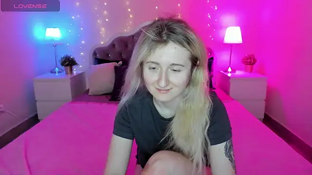 CamillaDreamer online show from 01/17/26, 06:11