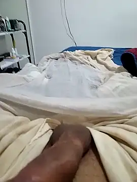 Snapshot of A_reyes1122 chatting on 09/28/25, 02:55 A reyes1122 online show from 09/28/25, 02:55