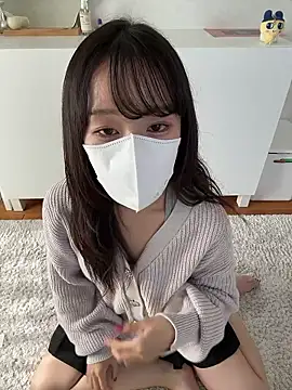 Snapshot of kana_sc chatting on 10/28/25, 03:10 kana sc online show from 10/28/25, 03:10